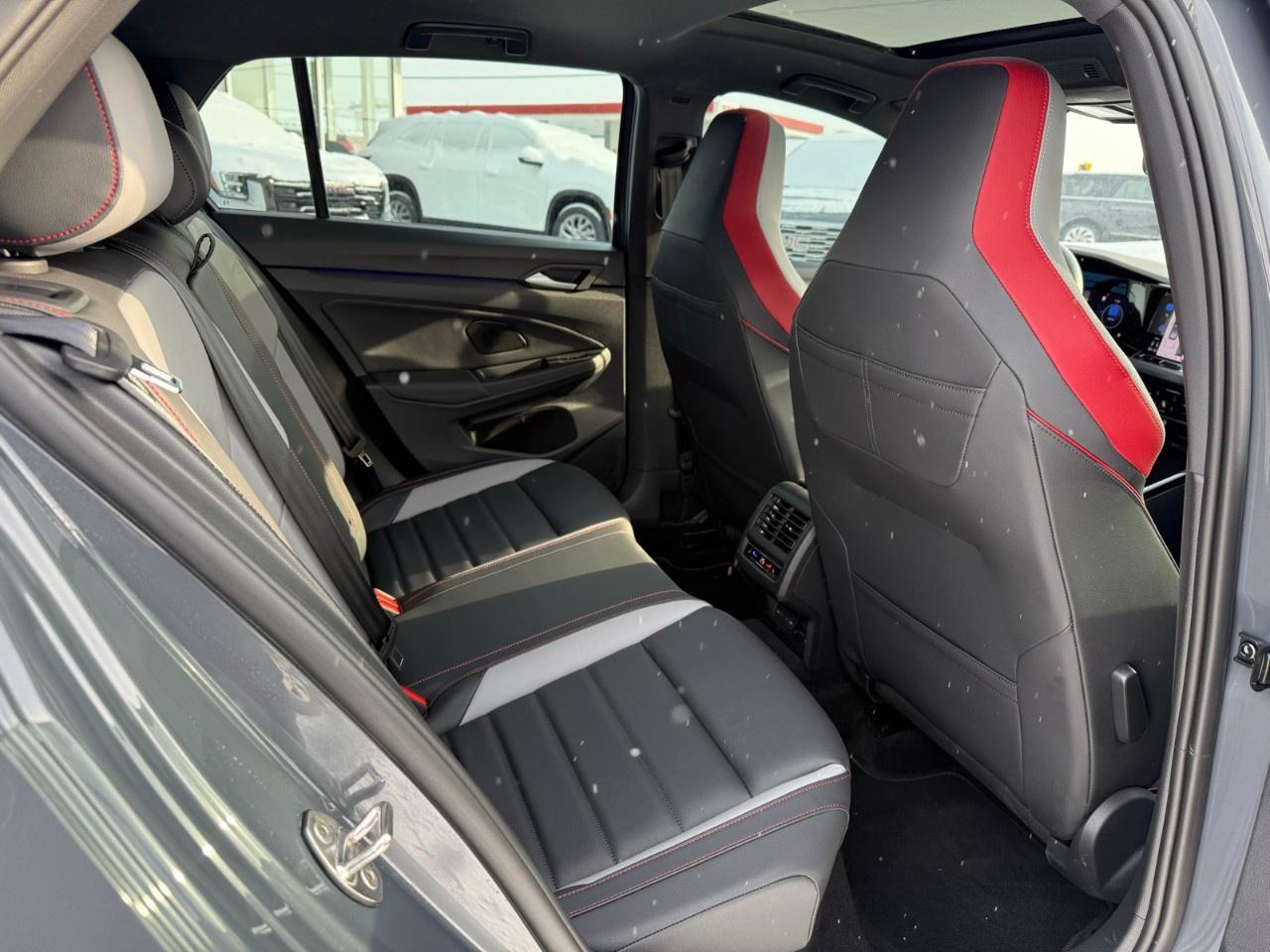 2024 Volkswagen Golf GTI 380 Performance Manual Photo