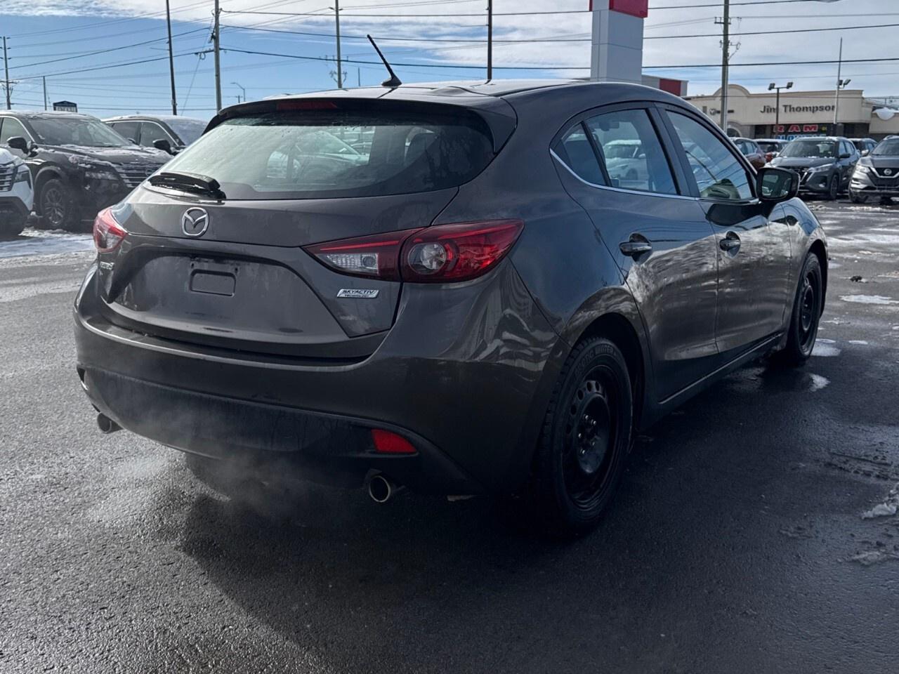 2015 Mazda MAZDA3 TOURING   NAVIGATION   HATCHBACK Photo3