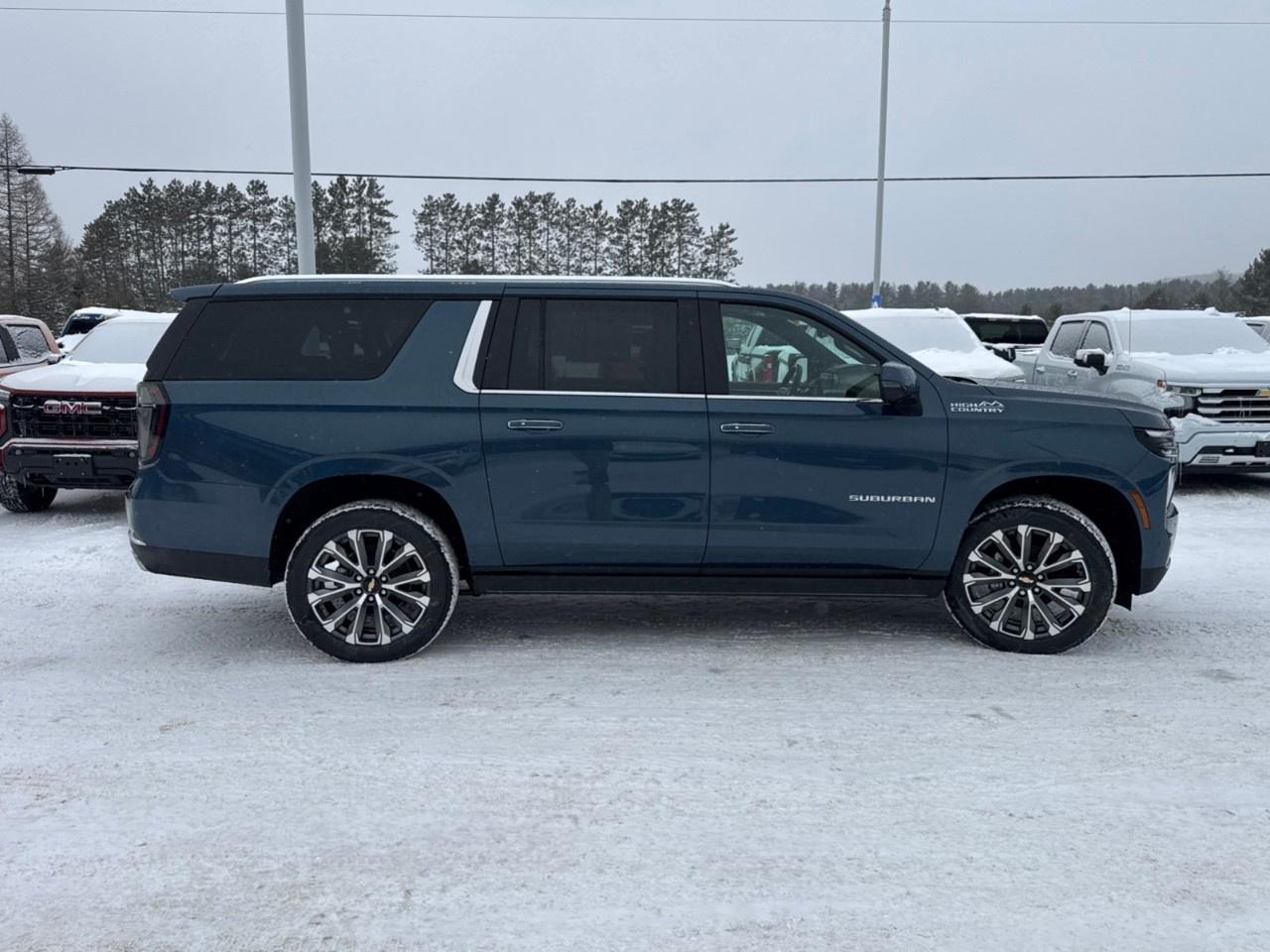 2026 Chevrolet Suburban 4WD 4dr High Country Photo