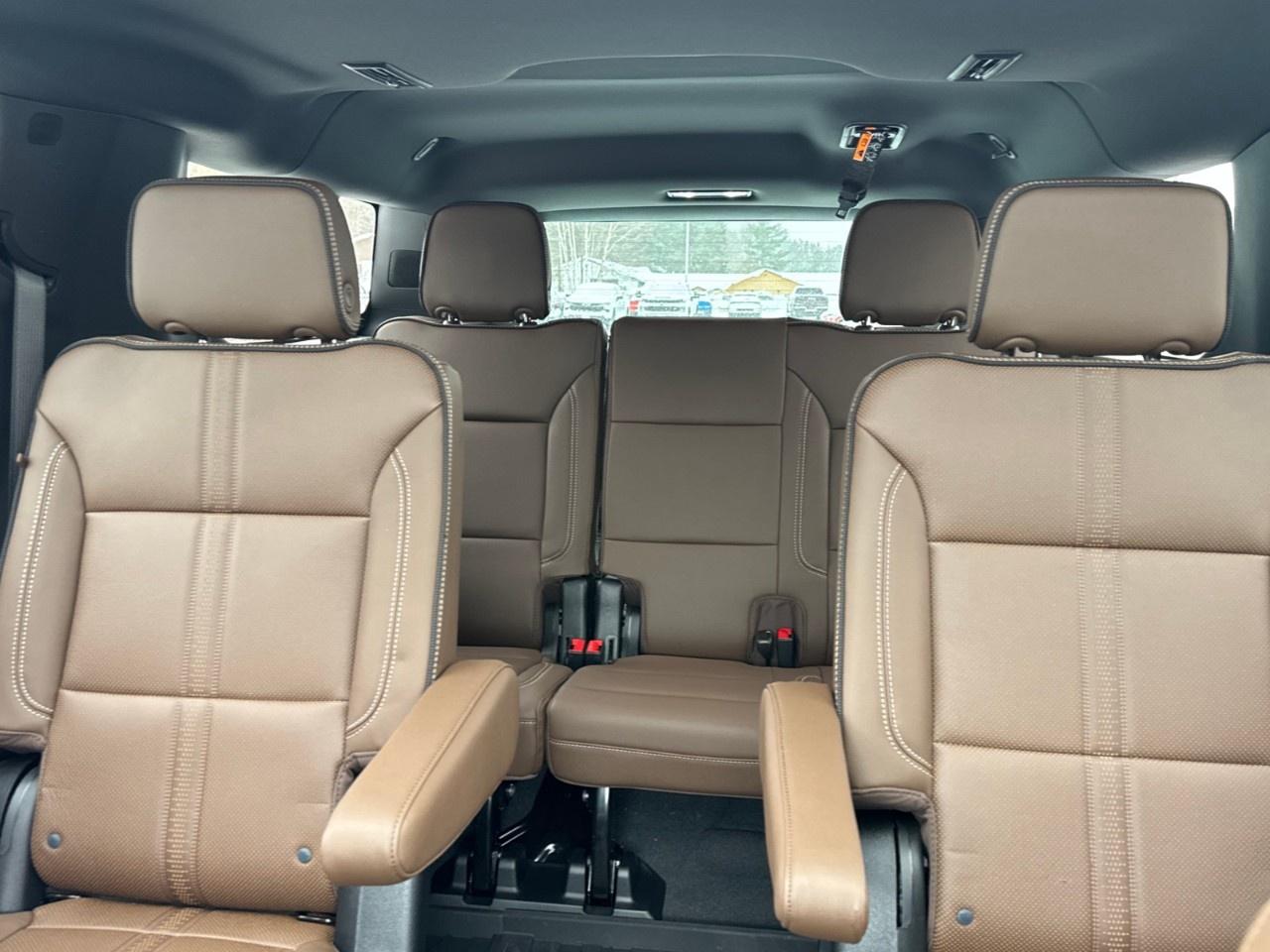 2026 Chevrolet Suburban 4WD 4dr High Country Photo