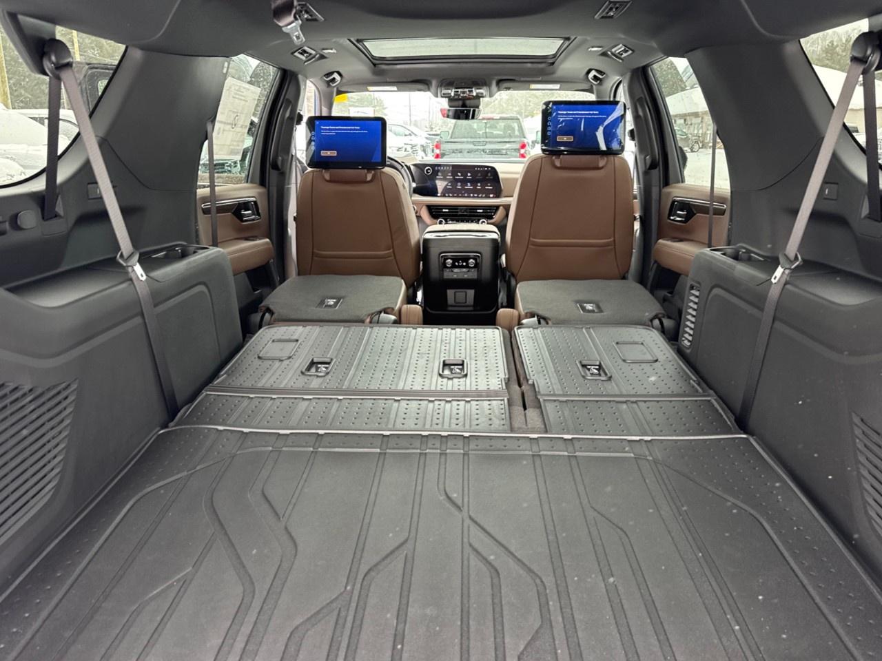 2026 Chevrolet Suburban 4WD 4dr High Country Photo