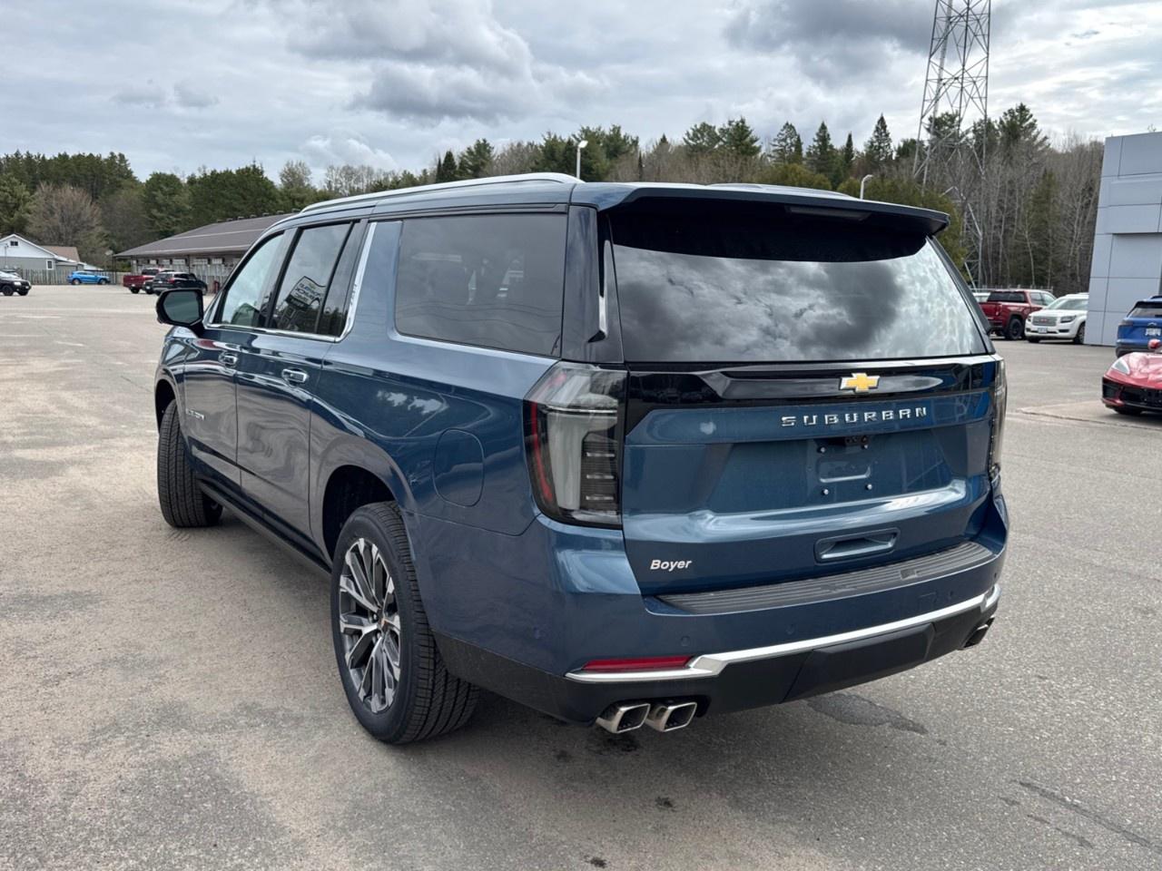 2026 Chevrolet Suburban 4WD 4dr High Country Photo