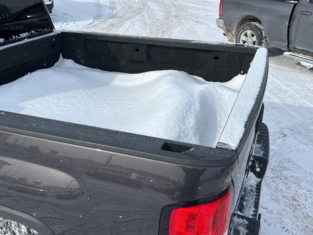 2015 GMC Sierra 1500 SLE 5.3L 4x4 REMOTE START CALL NAPANEE613-354-2100 Photo