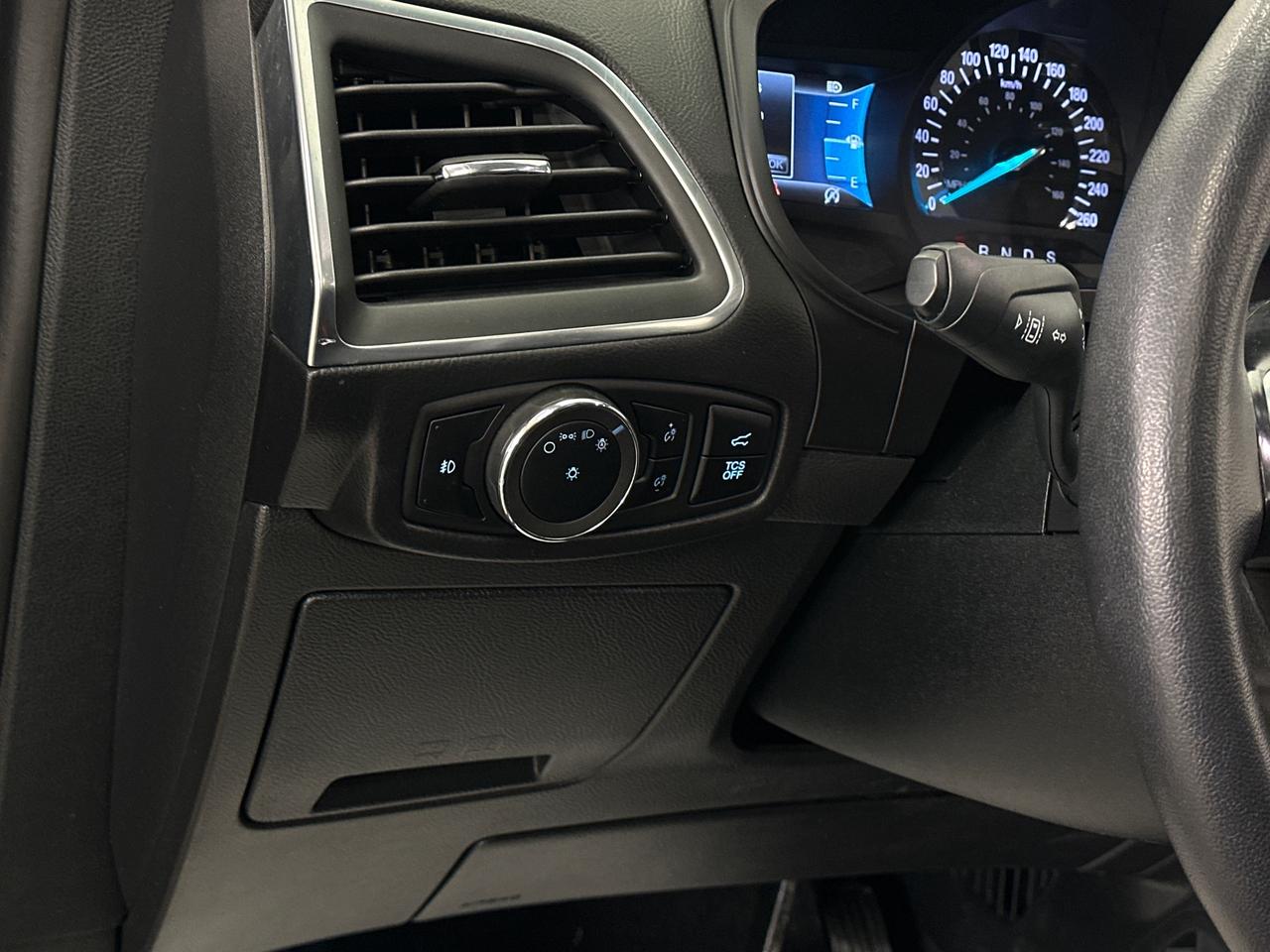 2024 Ford Edge TITANIUM 4DR ALL-WHEEL DRIVE Photo