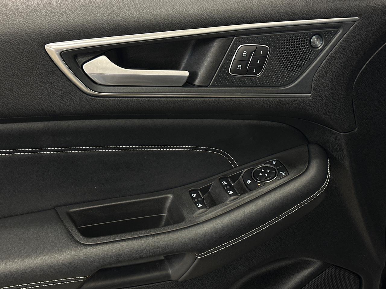 2024 Ford Edge TITANIUM 4DR ALL-WHEEL DRIVE Photo