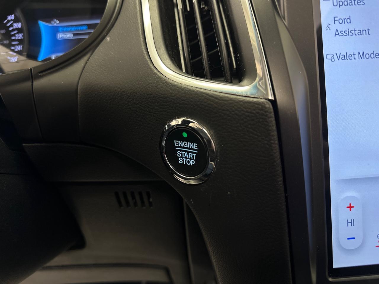 2024 Ford Edge TITANIUM 4DR ALL-WHEEL DRIVE Photo