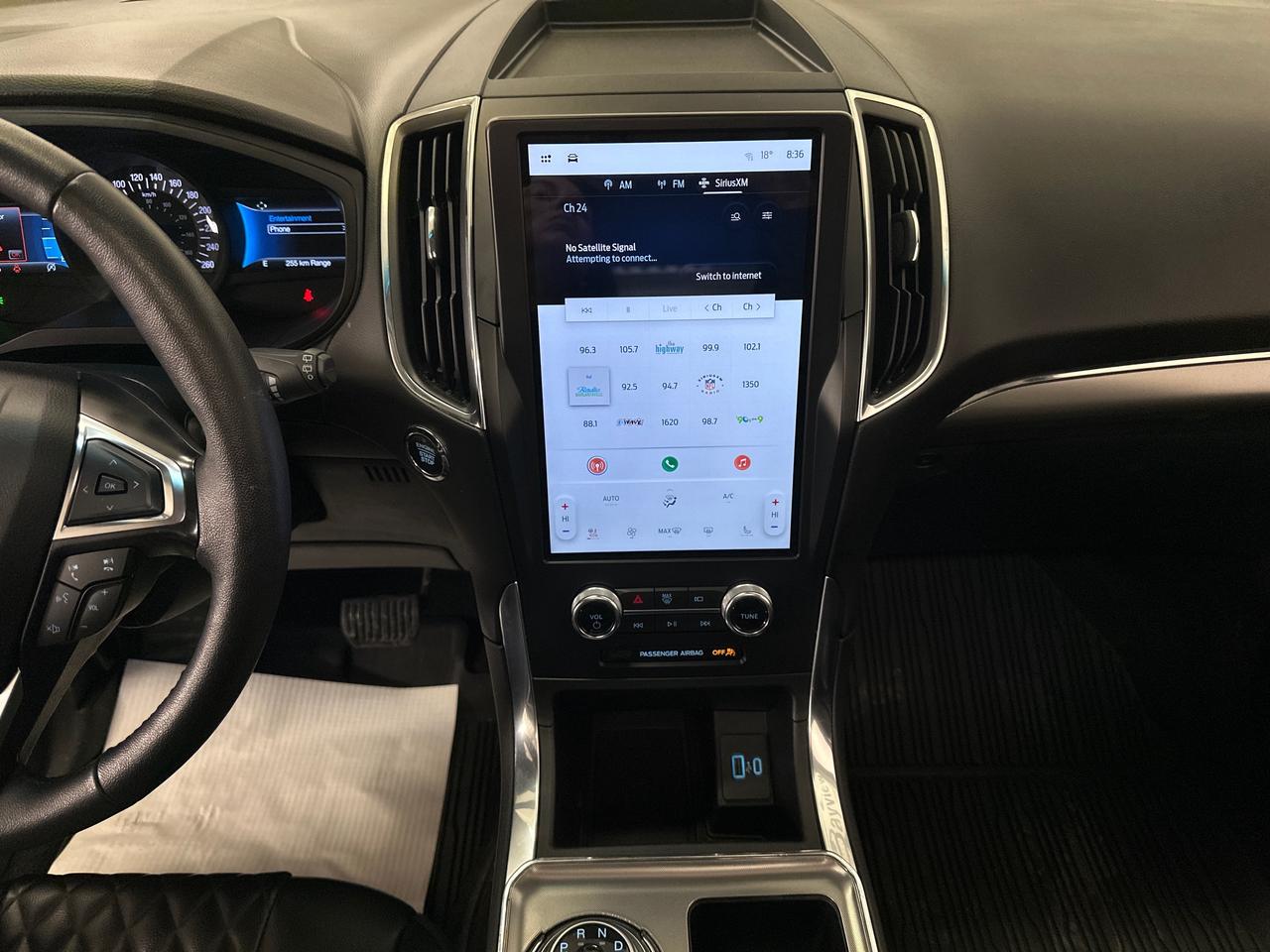 2024 Ford Edge TITANIUM 4DR ALL-WHEEL DRIVE Photo