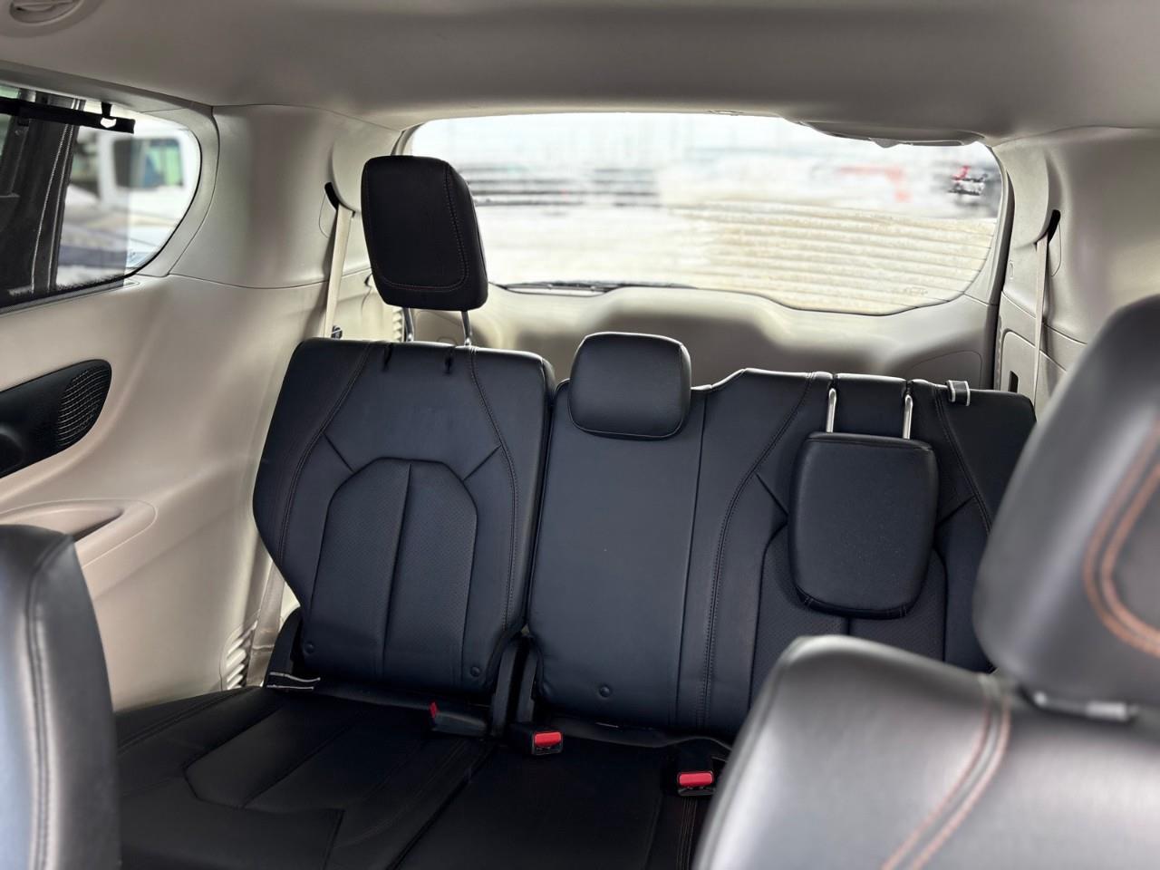 2017 Chrysler Pacifica Touring-L Plus Passenger Van Photo