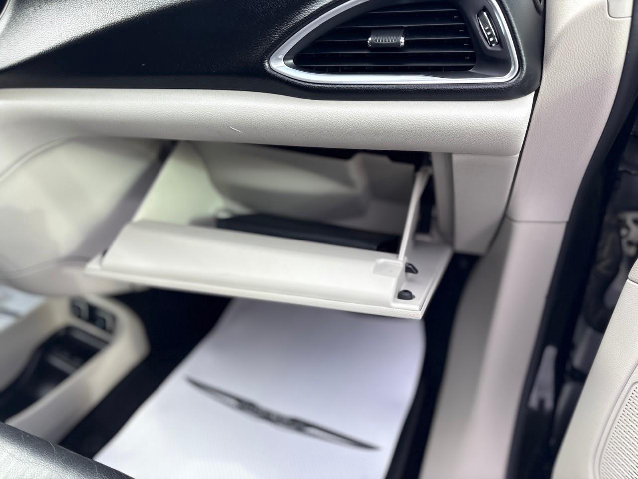 2017 Chrysler Pacifica Touring-L Plus Passenger Van Photo