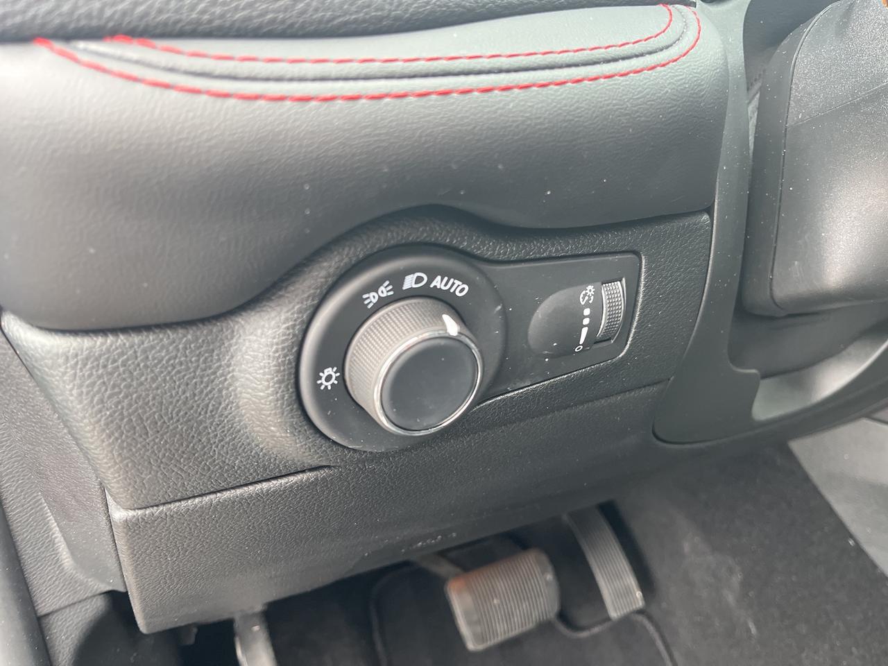 2025 Dodge Durango R-T AWD 5.7L HEMI V8 *SUNROOF *NAVI *LEATHER Photo