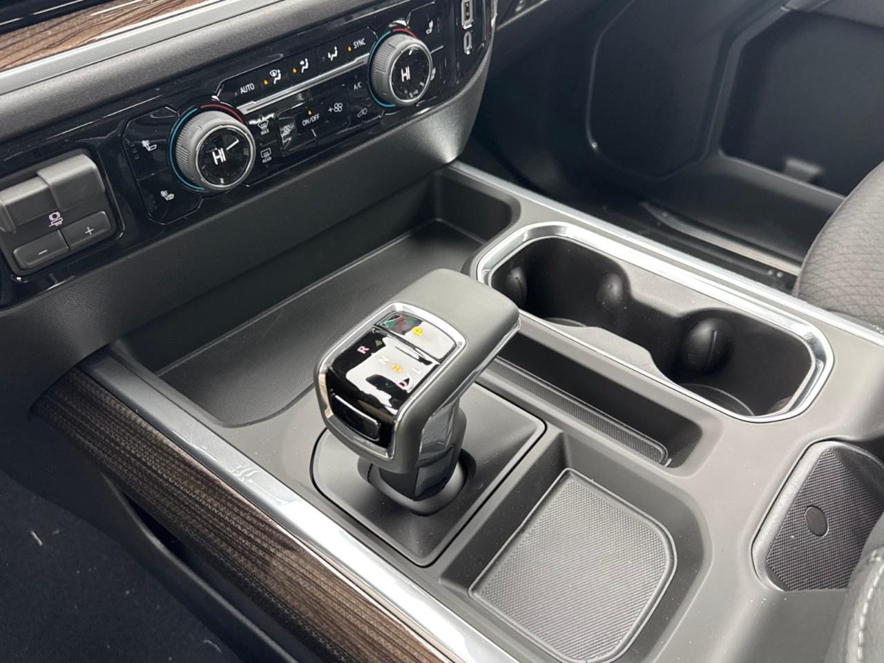 2026 Chevrolet Silverado 1500 Crew Cab Short Box 4-Wheel Drive RST Photo