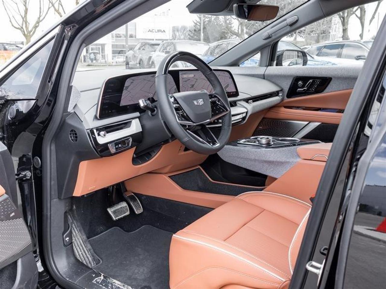 2026 Cadillac OPTIQ Premium Luxury 4dr Photo