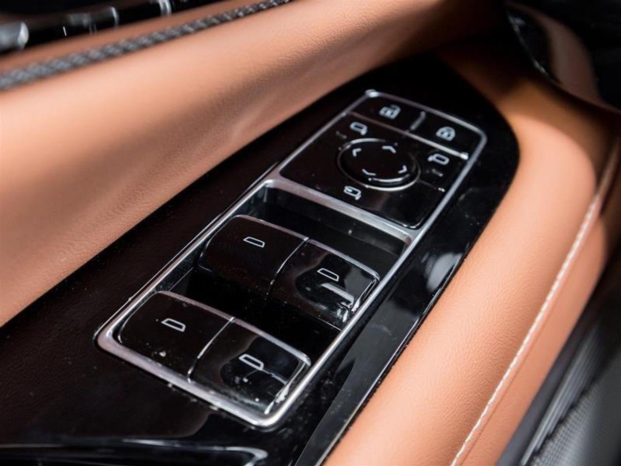 2026 Cadillac OPTIQ Premium Luxury 4dr Photo