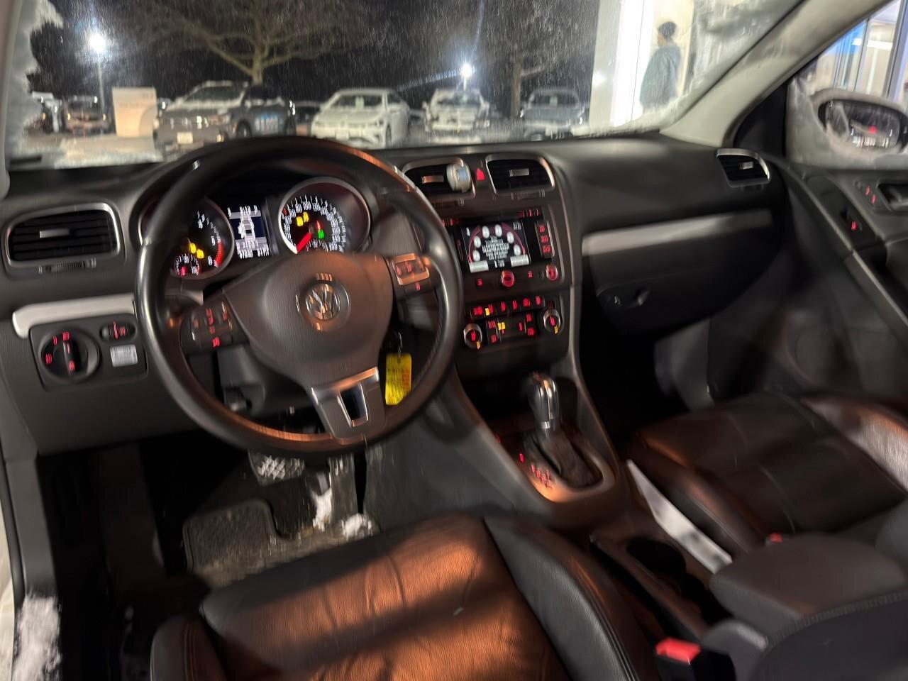 2013 Volkswagen Golf  Photo