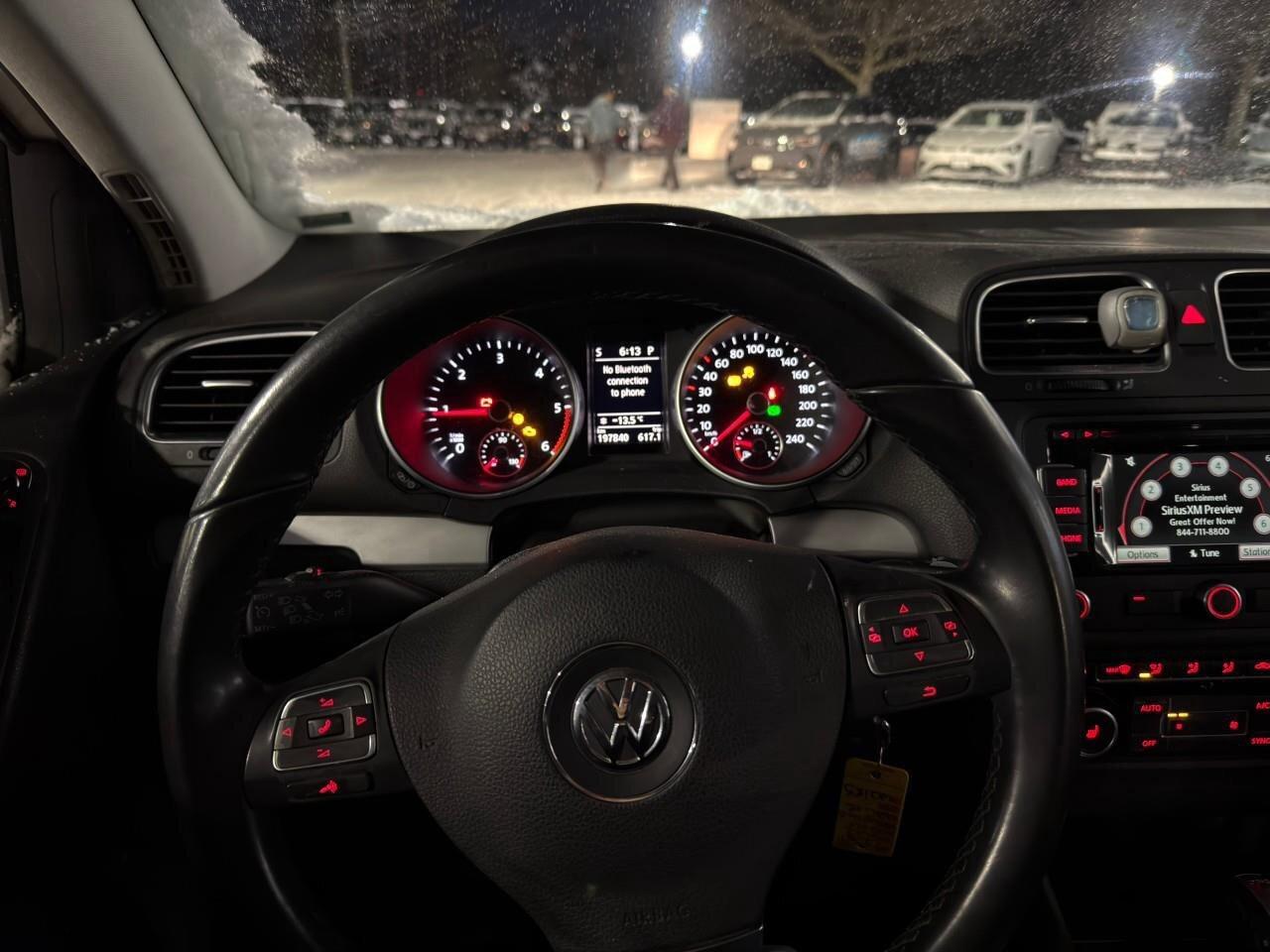 2013 Volkswagen Golf  Photo