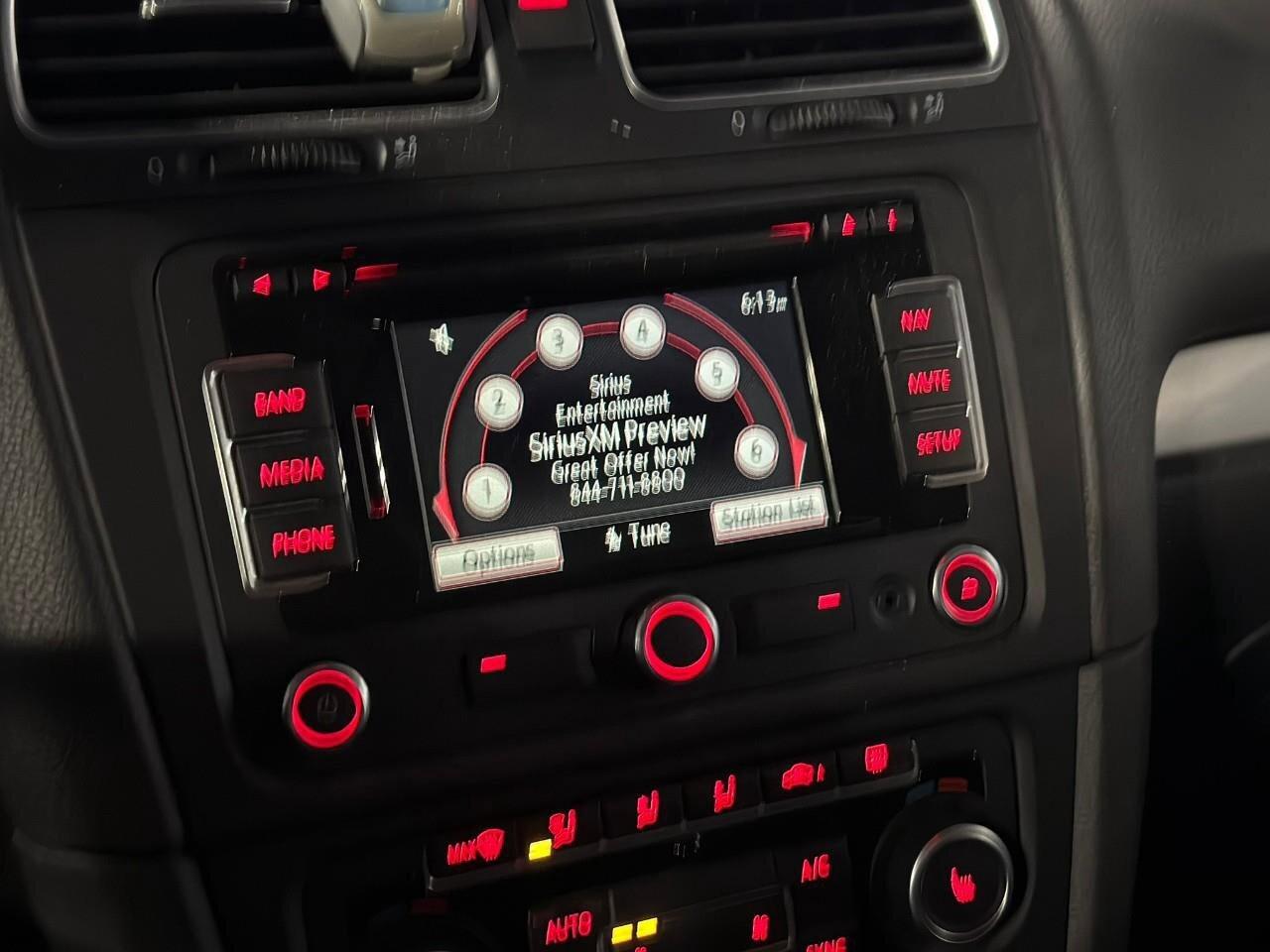 2013 Volkswagen Golf  Photo