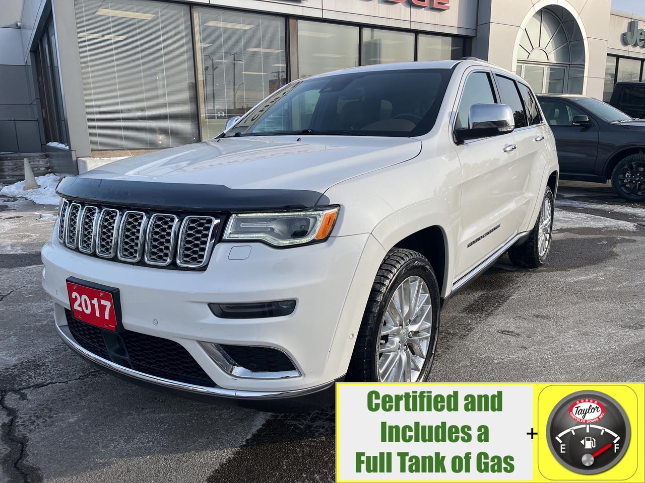 2017 Jeep Grand Cherokee Summit 4x4 HEMI V8 *NAVI *SUNROOF *LTHR *TOW Photo