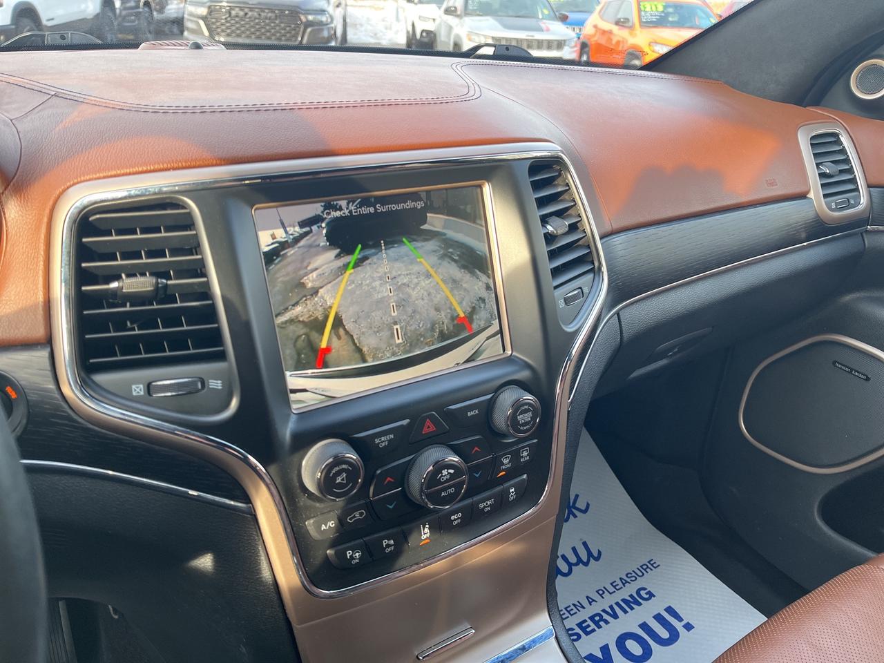 2017 Jeep Grand Cherokee Summit 4x4 HEMI V8 *NAVI *SUNROOF *LTHR *TOW Photo