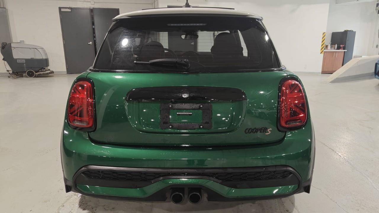 2022 MINI 3 Door Cooper S 2dr Hatchback Photo