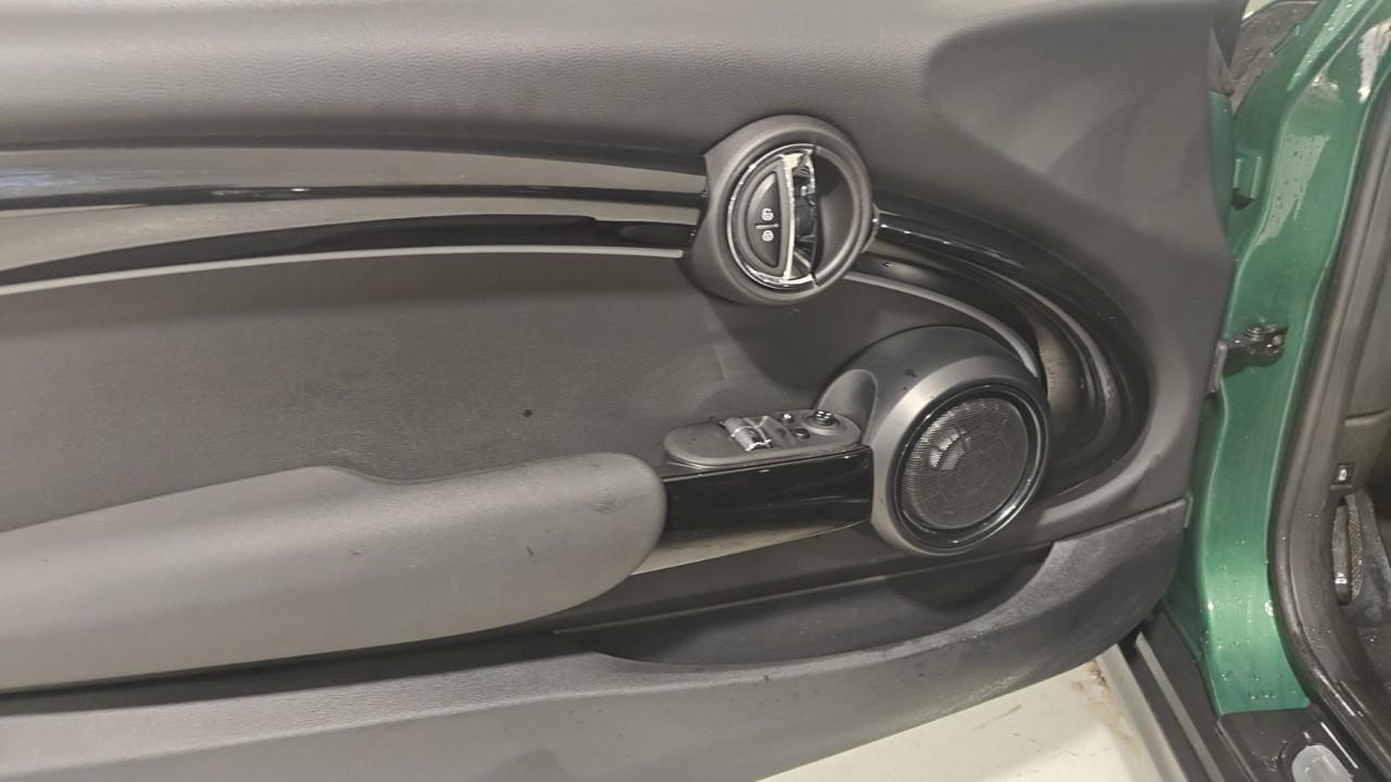 2022 MINI 3 Door Cooper S 2dr Hatchback Photo