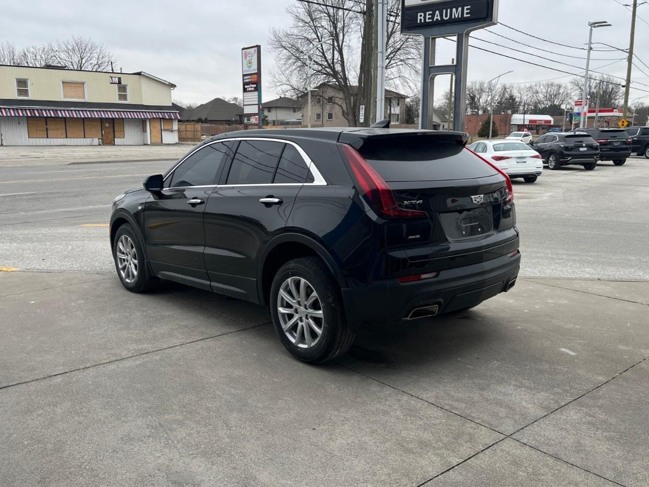 2022 Cadillac XT4 Luxury One owner trade! Photo