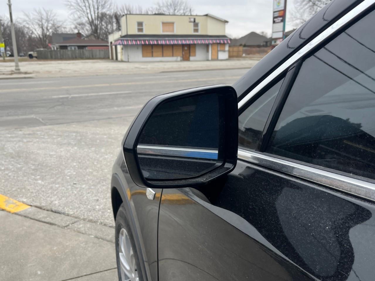 2022 Cadillac XT4 Luxury One owner trade! Photo