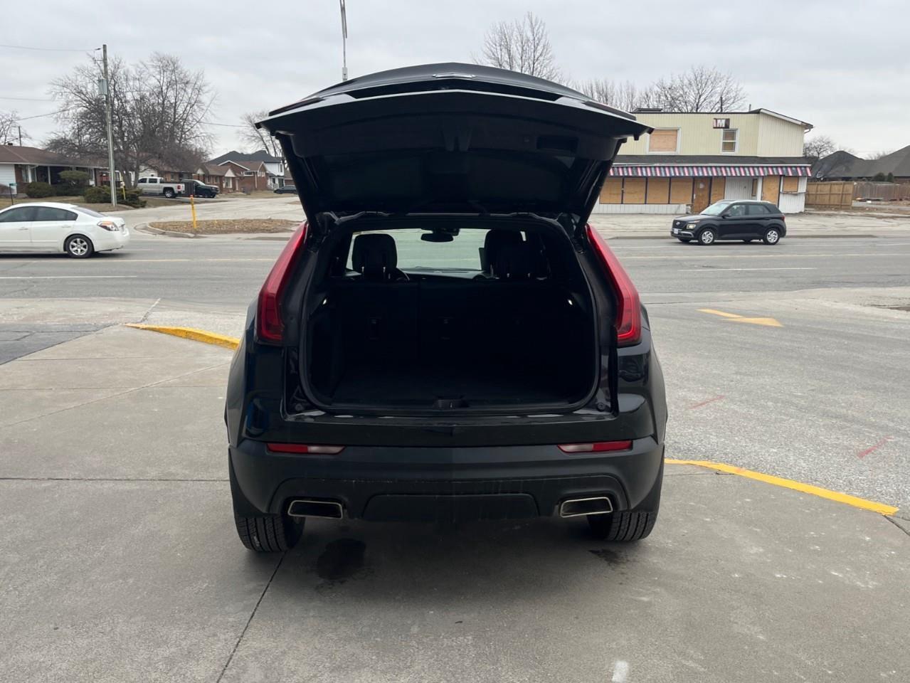 2022 Cadillac XT4 Luxury One owner trade! Photo