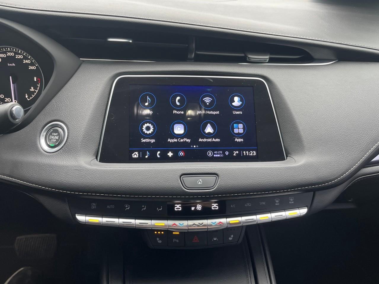 2022 Cadillac XT4 Luxury One owner trade! Photo