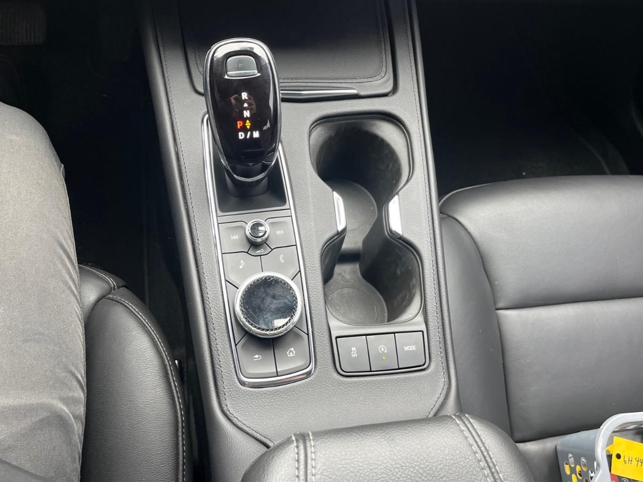 2022 Cadillac XT4 Luxury One owner trade! Photo