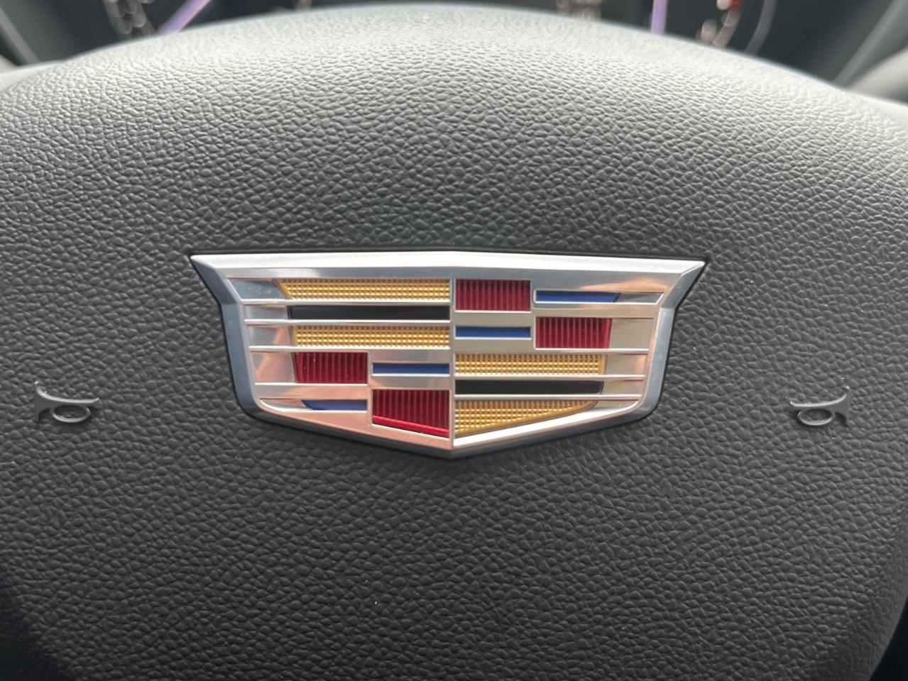 2022 Cadillac XT4 Luxury One owner trade! Photo