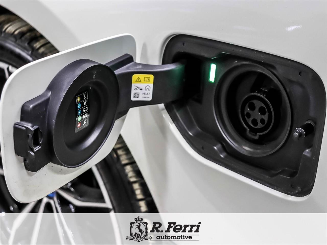 2023 BMW 330e xDrive 4dr All-Wheel Drive Sedan Photo