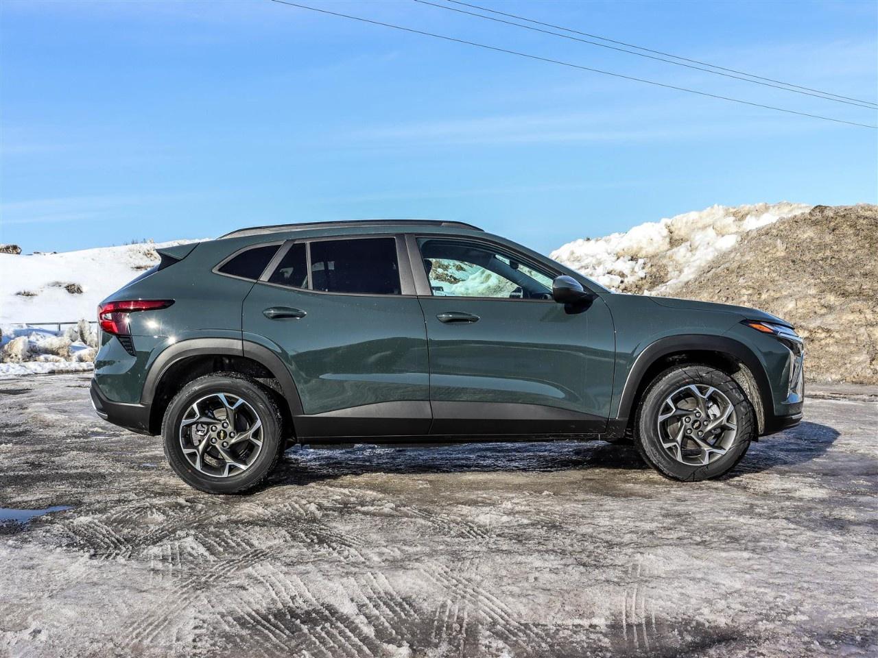 2026 Chevrolet Trax Fwd 4dr Lt Photo4