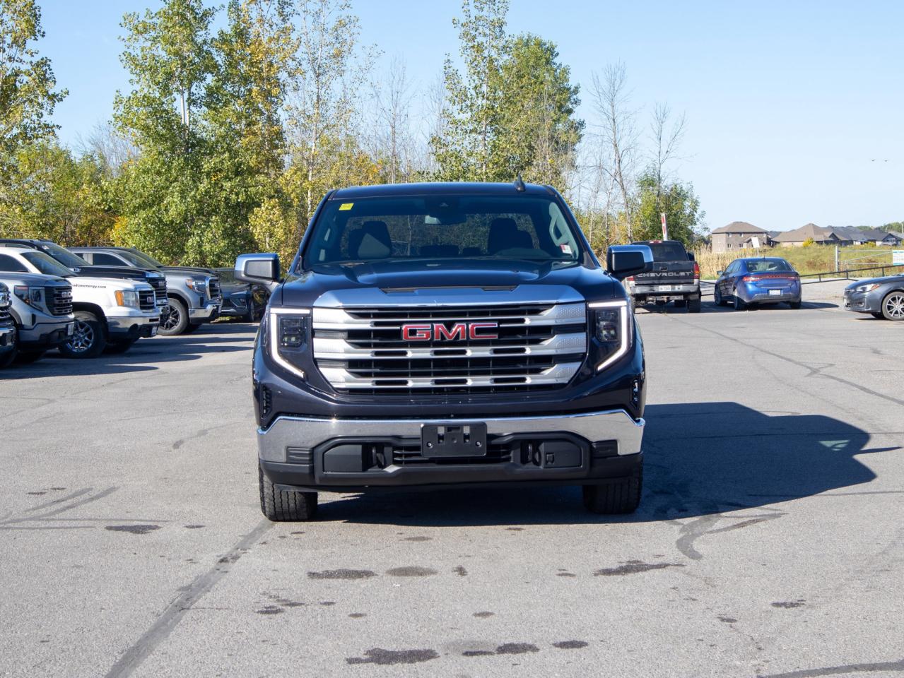 2023 GMC Sierra 1500 4WD Crew Cab 157  SLE Photo