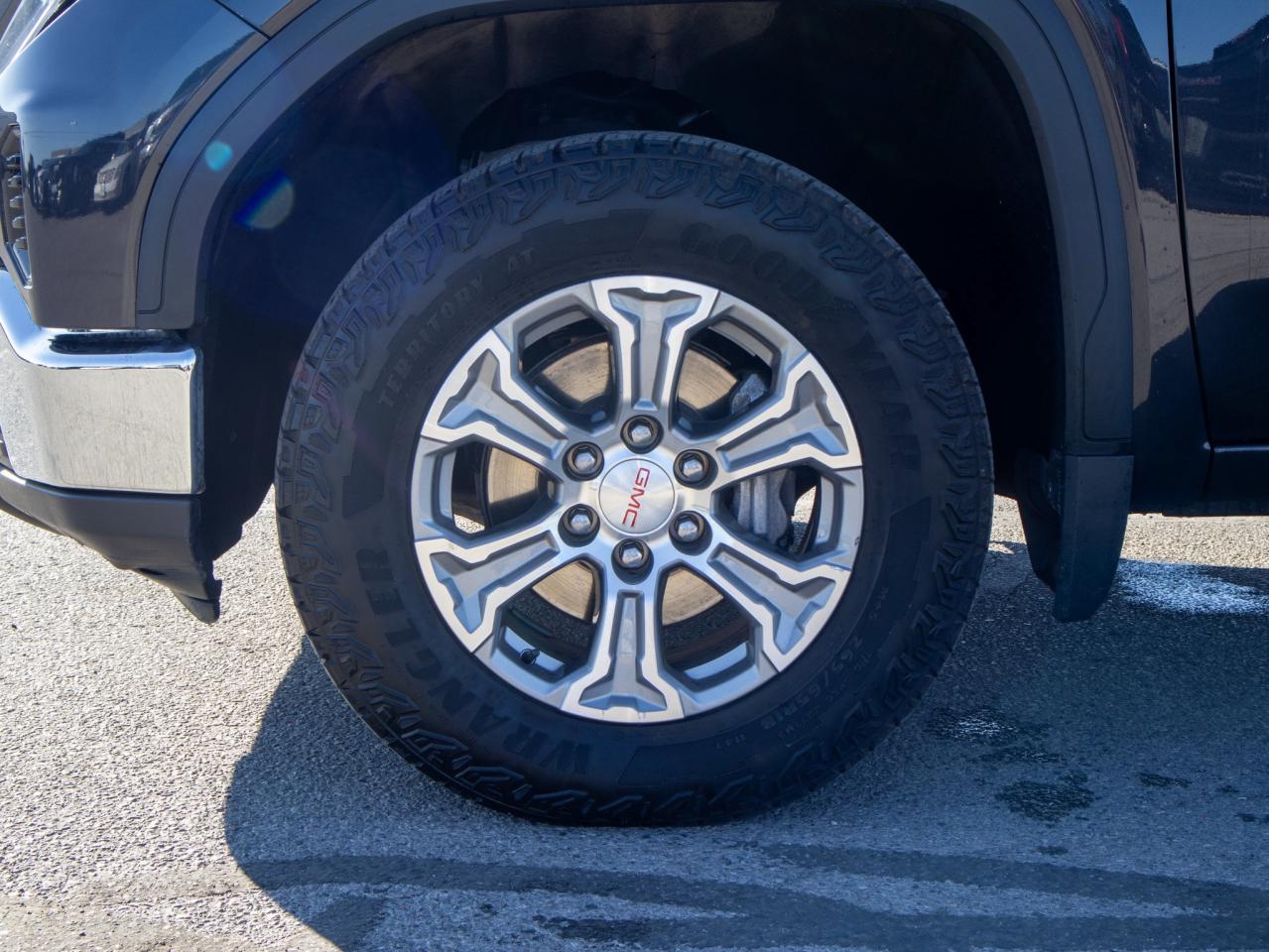 2023 GMC Sierra 1500 4WD Crew Cab 157  SLE Photo