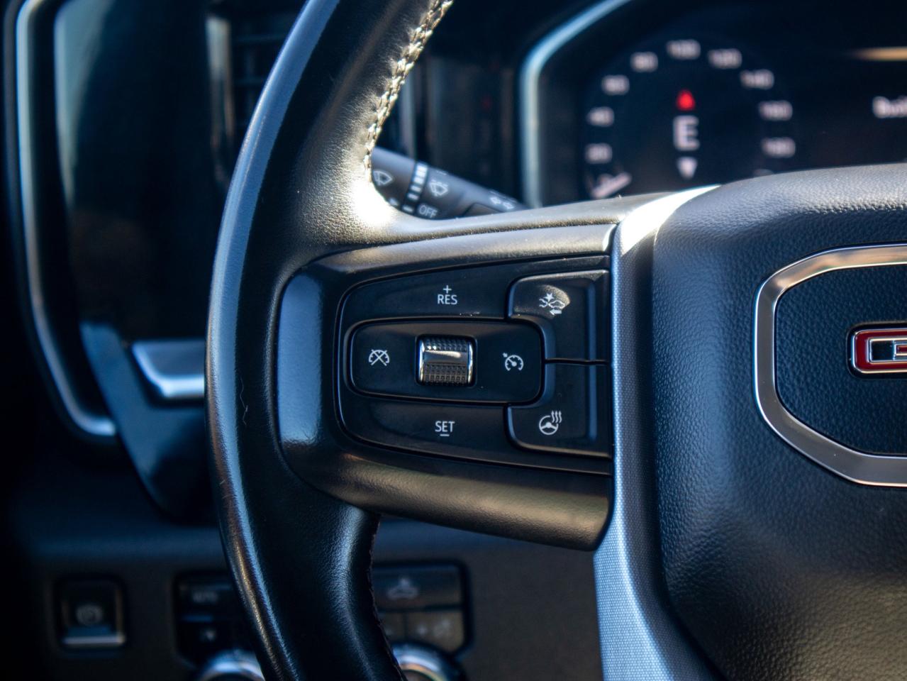 2023 GMC Sierra 1500 4WD Crew Cab 157  SLE Photo