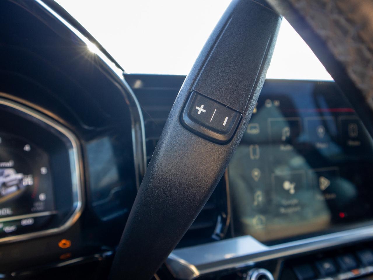 2023 GMC Sierra 1500 4WD Crew Cab 157  SLE Photo