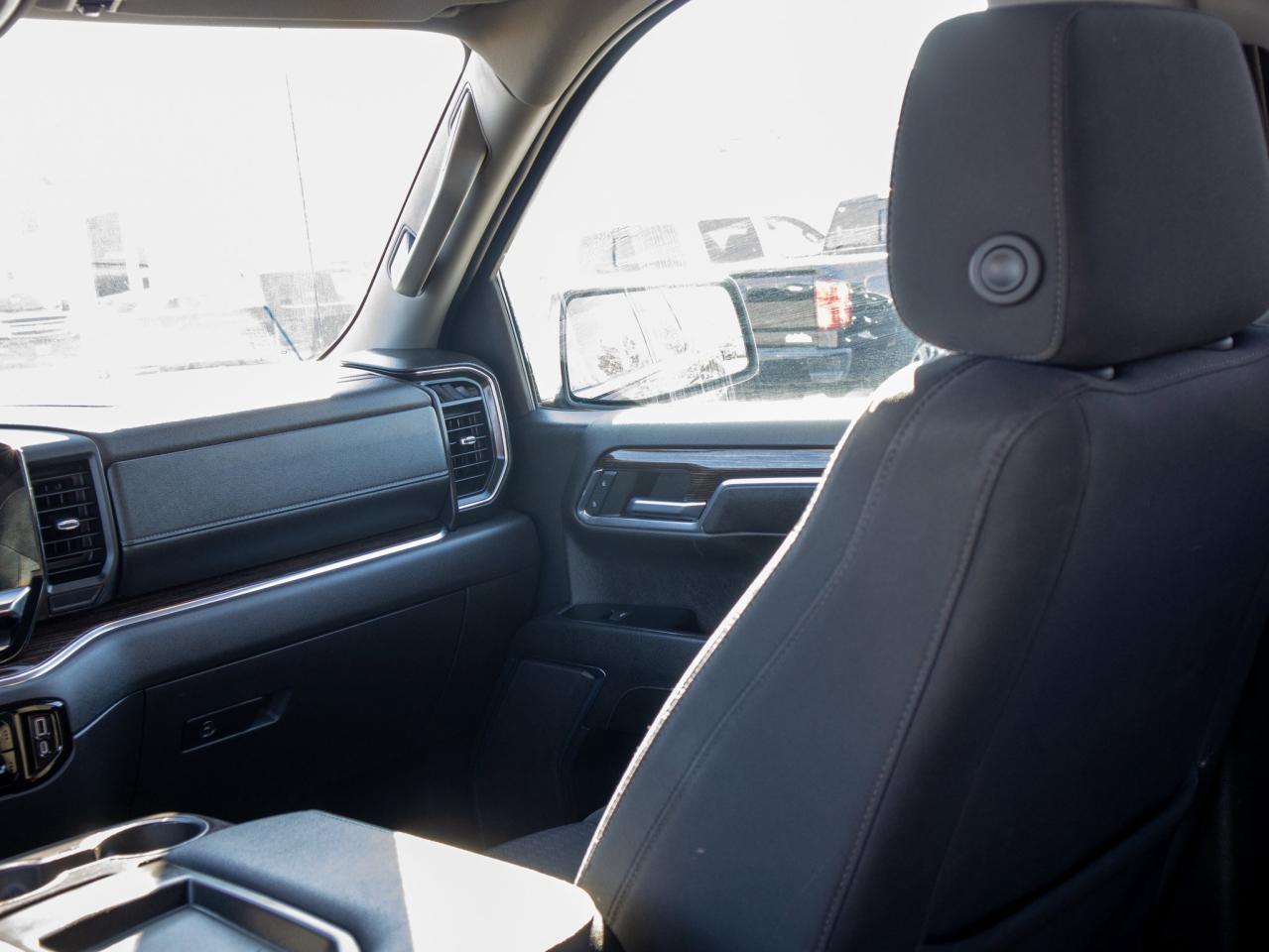 2023 GMC Sierra 1500 4WD Crew Cab 157  SLE Photo