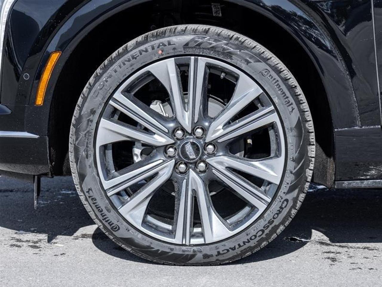 2026 Cadillac OPTIQ Premium Luxury 4dr Photo