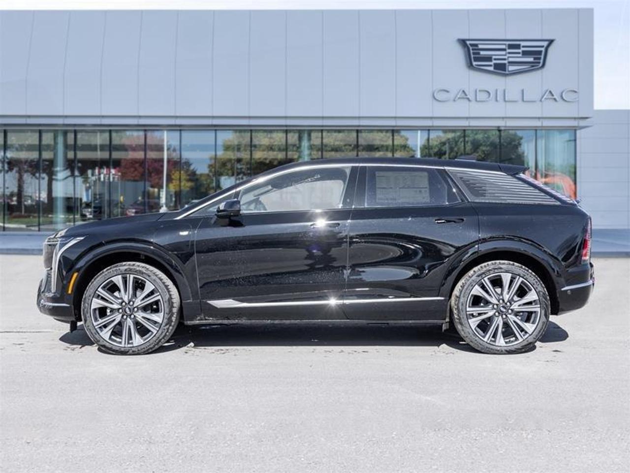 2026 Cadillac OPTIQ Premium Luxury 4dr Photo