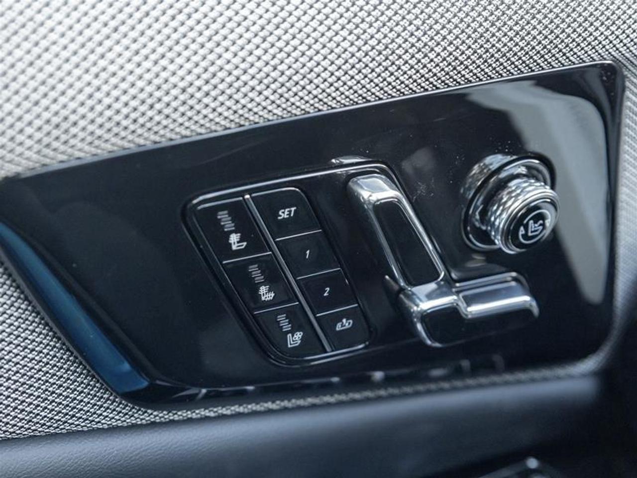 2026 Cadillac OPTIQ Premium Luxury 4dr Photo