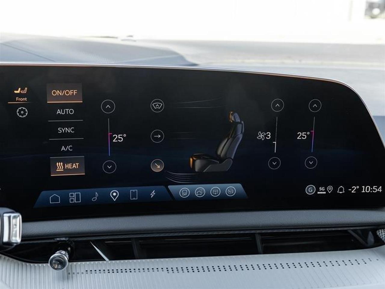 2026 Cadillac OPTIQ Premium Luxury 4dr Photo