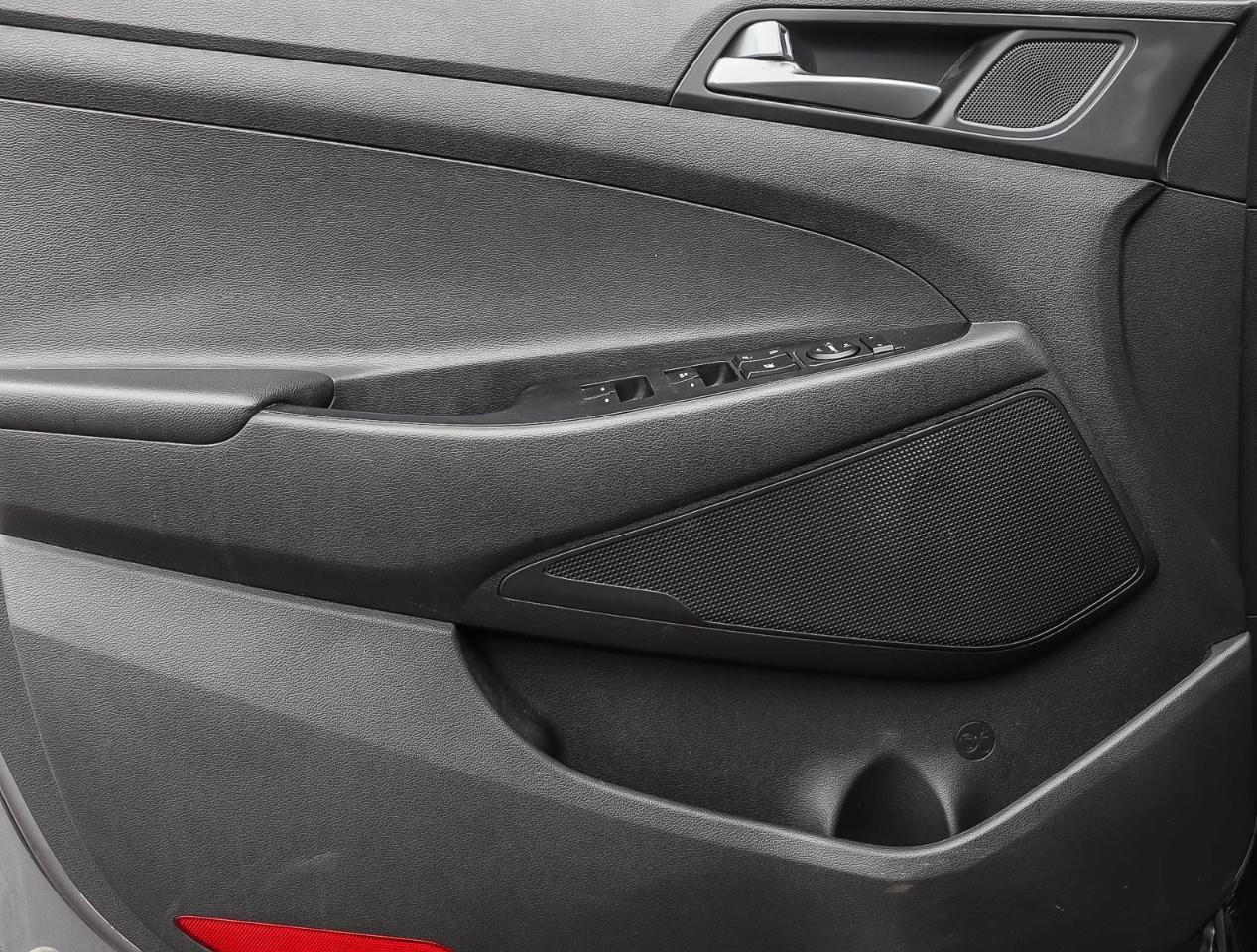 2016 Hyundai Tucson Limited (A7) 4dr All-Wheel Drive Photo4