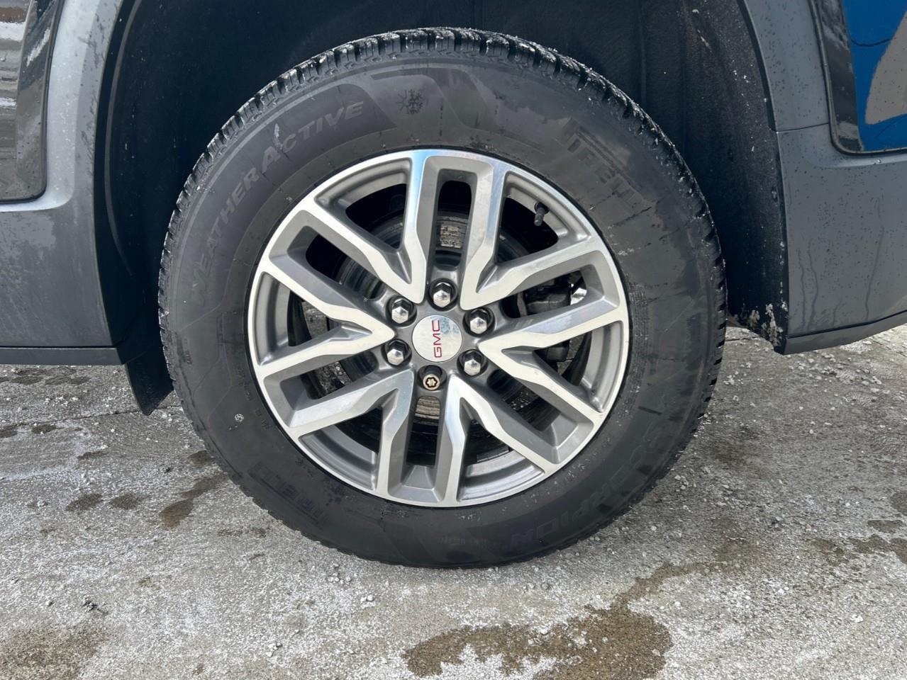 2017 GMC Acadia SLE-2 Amazing Condition - local trade! Photo