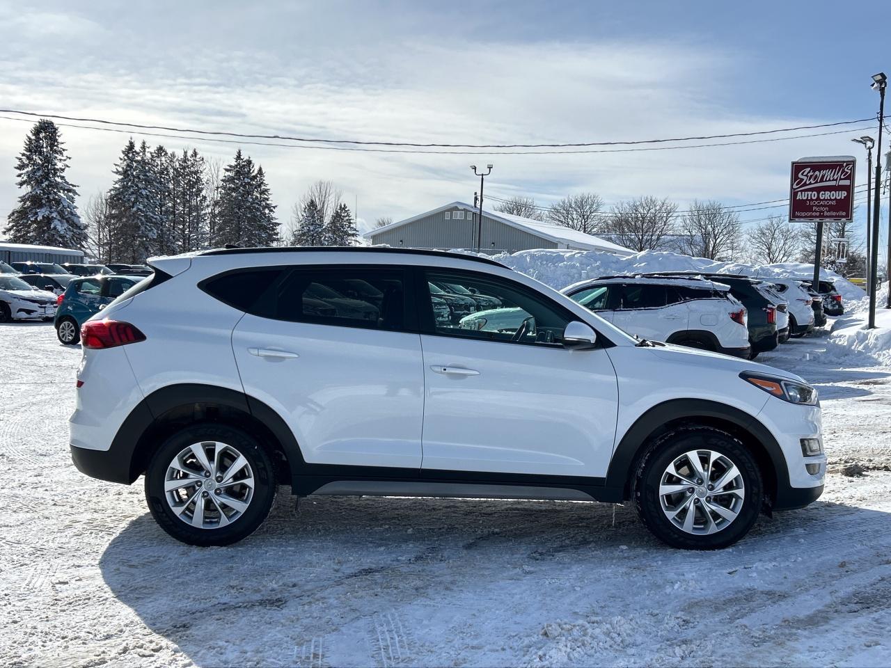 2021 Hyundai Tucson Preferred AWD/LEATHER/PANO ROOF CALL PICTON 110K Photo