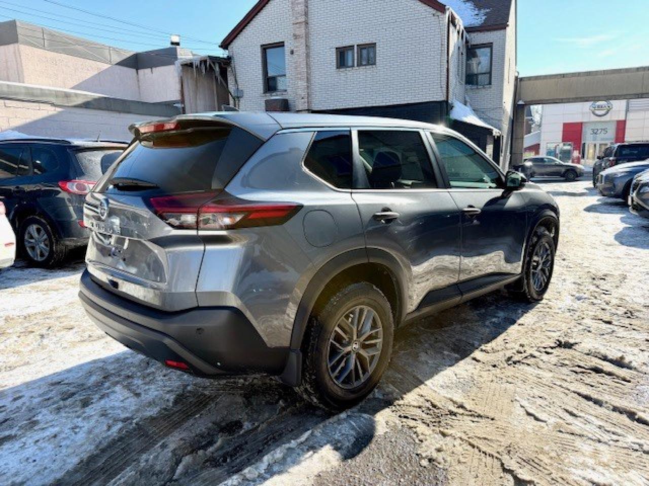 2021 Nissan Rogue S FWD, BLIND SPOT, EMERGENCY BRAKING, APPLE CARPLA Photo