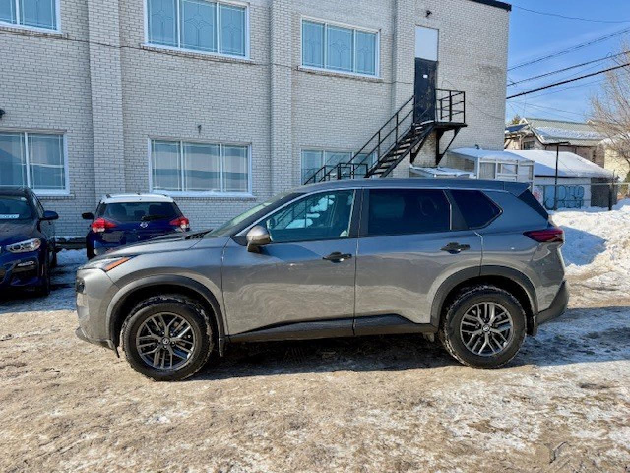 2021 Nissan Rogue S FWD, BLIND SPOT, EMERGENCY BRAKING, APPLE CARPLA Photo