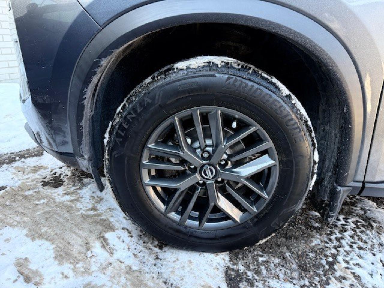 2021 Nissan Rogue S FWD, BLIND SPOT, EMERGENCY BRAKING, APPLE CARPLA Photo