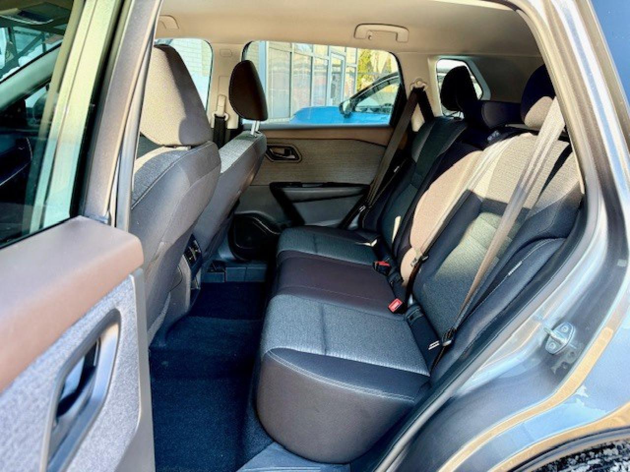 2021 Nissan Rogue S FWD, BLIND SPOT, EMERGENCY BRAKING, APPLE CARPLA Photo