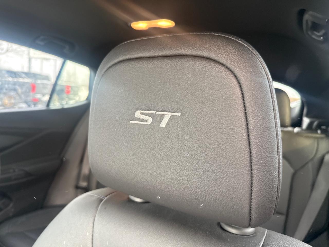 2025 Buick Envista Sport Touring 4dr Front-Wheel Drive Photo