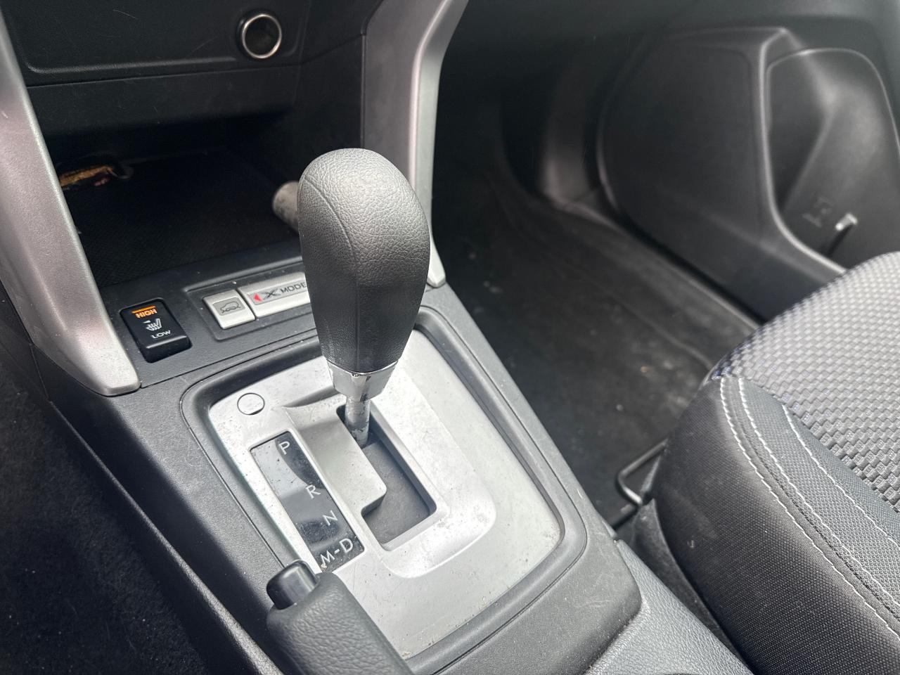 2015 Subaru Forester 2.5i Convenience Package (CVT) 4dr All-Wheel Drive Photo